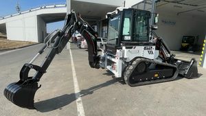 รถตักล้อยางไฮโดรมีค รุ่น HMK 62T - Product Image 3