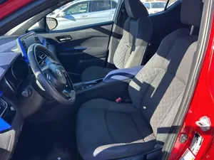 Toyota CHR XLE 2020 - Product Image 4