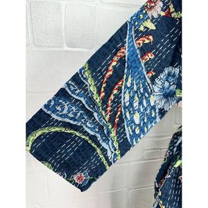 ชุดกิโมโนยาวแบบกลับด้านได้ Kantha Pur สีเขียวพาสเทล ลายสัตว์ ผ้าฝ้าย สำหรับคลุมชุดว่ายน้ำ - Product Image 4