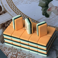 Jeu de Mahjong Lotus Rose Pâle et Blanc : Tuiles Douces Effet Pêche, Éclat d'Élégance Lotus, un Chef-d'œuvre Serein pour les Joueurs Exigeants
