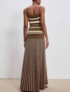 Abito lungo estivo da donna all'ingrosso, casual, con spalline sottili, scollo quadrato, a blocchi di colore, a righe, <span class=keywords><strong>in</strong></span> <span class=keywords><strong>maglia</strong></span> a costine, a vita alta, <span class=keywords><strong>marrone</strong></span> - Product Image 4