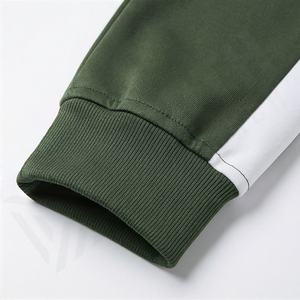 Tenue de sport tendance pour homme, vêtements de sport actifs, légers, flexibles, matière lisse, design moderne de survêtement, tenue de sport athlétique - Product Image 6