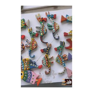 Signets de poissons en bois: un cadeau unique et attentionné pour la décoration de la maison avec des formes mignonnes et colorées - Product Image 3