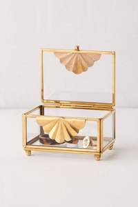 Boîte à bijoux moderne en métal et en verre avec des lignes nettes, des panneaux transparents, un look contemporain élégant - Product Image 5