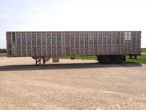 Remolque para Ganado con Componentes de Engranajes y Motor para Tractor en Venta - Product Image 4