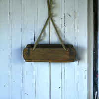 Caisse suspendue de moule de brique en bois rustique fait à la main | Panier de corde peu encombrant | Stockage de ferme, organisateur décoratif maison et jardin
