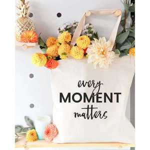 Sac fourre-tout en toile de coton Every Moment Matters pour femmes, écologique, avec logo personnalisé, poignée en ruban, fermeture éclair, pour la publicité et l'usage quotidien - Product Image 3
