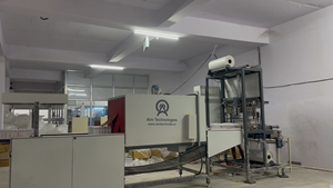 Machine d'emballage thermorétractable électrique entièrement automatique vitesse de sortie élevée 120 Bpm pour les bouteilles de boissons emballage engrenage moteur alimentaire - Product Image 2