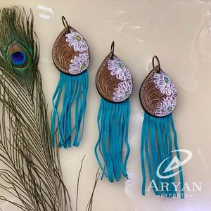 Porte-clés à pompon Turquoise en cuir de vachette usiné à la main porte-clés en cuir véritable souple peint à la main personnalisé pour un usage multiple - Product Image 1