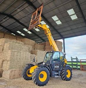 Tracteur agricole J/CB 535-95 Agri Super, 9,5 m, charge nominale de 3,5 tonnes, 4 roues motrices, moteur diesel 21 CV, capacité de charge agricole - Product Image 5