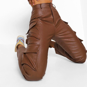 Pantalones cargo personalizados de pierna recta con detalle de cintura alta y aspecto de cuero PU de alta calidad para mujer Pantalones cargo de alta calidad - Product Image 2
