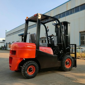 4WD Industrial Diesel Forklift 6 Cylinder 120 HP 20% Slope <b>Climbing</b> Outdoor - Product Image 3