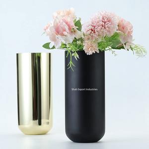 Meilleur vendeur Vase à fleurs en métal Forme cylindrique pour la maison Salon Vaisselle Décoration Vases floraux dorés faits à la main - Product Image 4