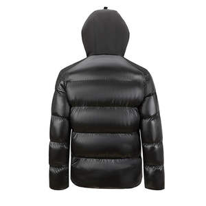 Veste d'hiver pour homme au design personnalisé élégant Vêtement d'extérieur décontracté avec col montant et capuche Manteau matelassé avec effet de bulles gonflées - Product Image 3