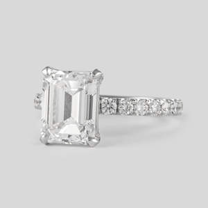 Elegante juego de anillos de moissanita de corte esmeralda de 3 quilates, joyería de boda de compromiso de plata 925, proveedor de fábrica OEM ODM, Exportación al por mayor - Product Image 2