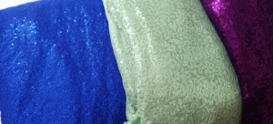 Tela cosida con lentejuelas de 3 mm hecha a medida disponible en varios colores para hacer prendas y revender también. - Product Image 2