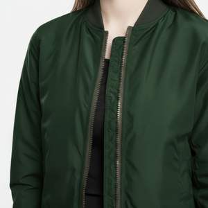 Chaqueta Bomber Tejida de Diseño Personalizado Informal para Exteriores, Chaqueta Cortavientos Transpirable Ligera con Cierre de Cremallera para Mujer, Ropa Exterior Personalizable - Product Image 5