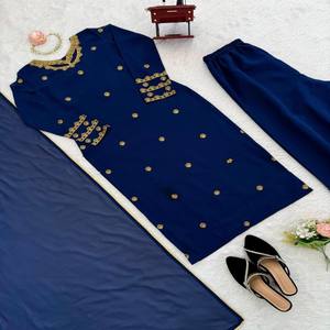 Top brodé en fausse georgette avec Plazoo uni confortable et Dupatta assorti, idéal pour les boutiques et les revendeurs - Product Image 5