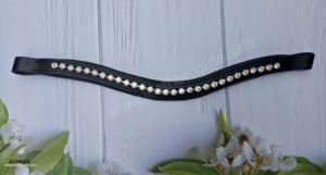 Elégant bandeau de cheval en cuir noir avec gros strass transparents Accessoire de bride équestre en cristal incurvé fait à la main - Product Image 4