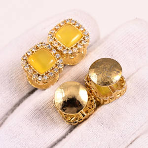 Botones Kurta de piedras preciosas amarillas con ropa de fiesta de lujo chapada en oro - Product Image 1