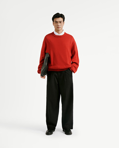 Pull en maille de rayonne décontracté à manches longues pour homme, respirant, uni, avec logo au dos du col, coupe ample, par Routine Vietnam - Product Image 3