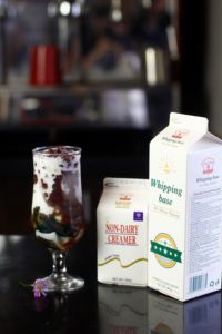 Crème non laitière de qualité supérieure, blanche, 1 kg, personnalisable avec une étiquette privée, crème de boulangerie HALAL, crème dessert, café, thé au lait - Product Image 4