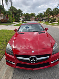 Pre-Owned 2016 Mercedees Benzz SLK 350 -with Low Mileage - Product Image 1