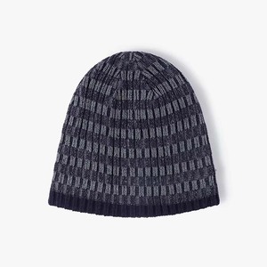 Gorro gráfico con letras 2025, gorros de punto con diamantes de imitación ostentosos, gorro cálido de invierno con Calavera, gorro para hombre - Product Image 5