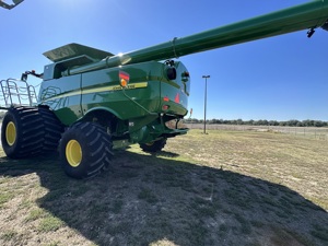Fournisseur en gros de moissonneuses-batteuses agricoles à bas prix pour le riz et le blé, moissonneuses-batteuses à bas prix disponibles - Product Image 6