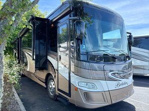 Camping-car de luxe d'occasion 2016 Forest River Berkshire XL 40BH prêt à être expédié avec émissions EURO 5 - Livraison mondiale - Product Image 4