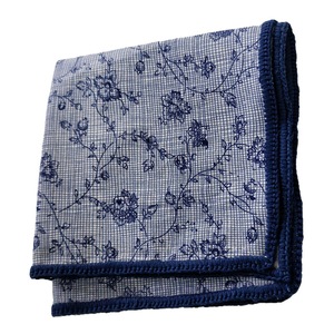 Pochette de costume tricotée à la main bleu marine à motif floral avec bordure, pour blazer de cérémonie, foulard carré et accessoires - Product Image 2