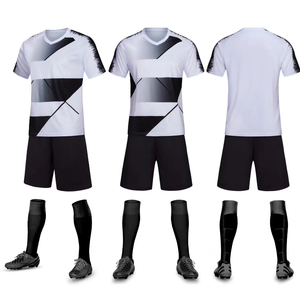 Uniforme de Fútbol Personalizado 2025, Última Colección de Ropa Deportiva, Nombre y Número Personalizados, OEM, ODM, Suministro al por Mayor - Product Image 2