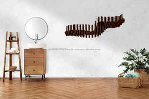 Décoration murale suspendue artisanale moderne en bois ondulé paramétrique Kalatri, style Art Déco, portrait - Product Image 3