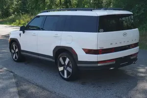 Hyundai Santa Fe 2024 impecablemente limpio - Product Image 2