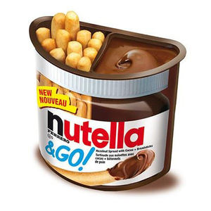 Nutella et Go Snack Packs : Pâte à tartiner chocolat-noisette avec bâtonnets de pain, collations idéales pour les enfants, 52 grammes, lot de 10 - 8 - Product Image 2