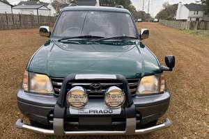 Toyota Land Cruiser Prado TZ de 1997, Usado, Serie 90 del Mercado Japonés, 37,800 Millas, Motor Turbodiésel, Tracción en las Cuatro Ruedas, Versión Estadounidense Título - Product Image 1
