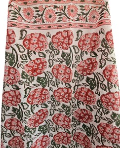 ผ้าคลุมชายหาดพิมพ์ลายดอกไม้แบบแฮนด์บล็อก ขายส่ง ขนาด 44 นิ้ว x 72 นิ้ว สำหรับผู้หญิง ใช้คลุมบิกินี่ - Product Image 2