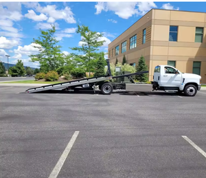 Camión de Remolque con Plataforma Deslizante Chevrolet C6500 2023, Listo para Trabajar, Usado, para Envío Global - Product Image 3