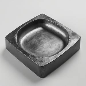 Aluminum Metal Cigar Ashtray with Round Shape Durable & Eco-Friendly Design for Heritage Themed Interior Decoration - Product Image 2