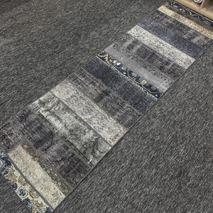 Tapis vintage 2,4 x 8,1 pieds, petit tapis turc, tapis gris patchwork - Product Image 2
