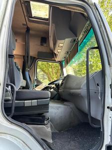 Camion d'occasion Renault 420 4X2, année 2005, moteur diesel EURO3, 299 CV, 6 cylindres, boîte de vitesses manuelle, classe d'émissions - Product Image 2