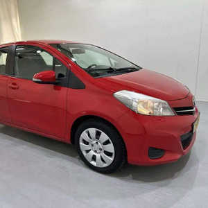 Corolla 2022 Usado, Automático, Hatchback, Interior Oscuro, Motor 4.5L, Asientos de Cuero, Techo Panorámico, Luces LED, Control de Crucero - Product Image 1