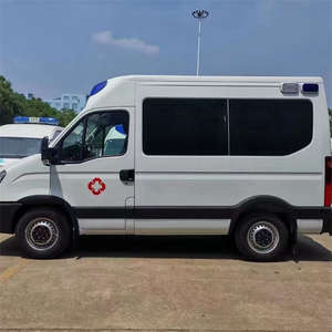 Used for Medium-Sized 3-8m Length Rear Wheel Drive Automatic Gasoline EURO 6 Emission Medical Emergency <b>Ambulance</b> Factory - Product Image 3