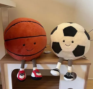 Pelota de fútbol de peluche suave, suave y acogedor para abrazar - Product Image 1