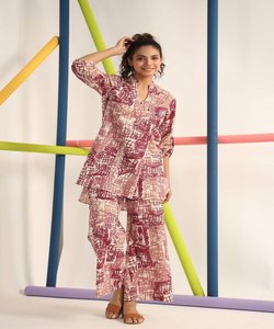 Fusion de Moda, Salwar Kameez Estilo Pakistaní, Ropa Tradicional India con un Toque Moderno, para Fiestas, Tela de Seda Georgette, Elegante y Chic - Product Image 1