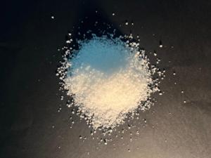 Chlorure de sodium (NaCl) de qualité industrielle, haute pureté, poudre économique pour améliorer la fixation de la couleur dans la teinture textile - Product Image 1