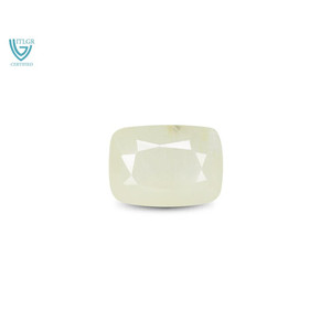 Saphir Jaune Naturel (Pukhraj) 5,79 Carats, Taille Émeraude Facettée, Pierre Libre, Matériau de Gemme Rouge, Similaire à l'Alexandrite et à l'Aigue-marine - Product Image 1