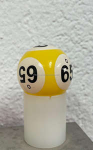 Decoraciones de bolas de bingo multicolores Premium Adición clásica de 6 lados de alta calidad a juegos de bingo - Product Image 5