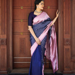 Beautiful Rich Pallu Jacquard Work on All Over Último diseñador Rayon Saree para adultos para ocasiones de boda - Product Image 1