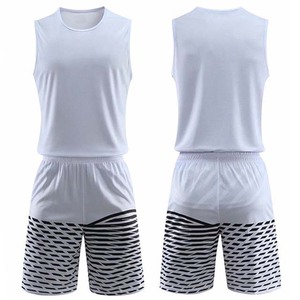 Ensemble de maillot de basket sans manches pour homme, blanc, avec short rayé sublimé, en polyester anti-humidité, pour le sport d'été - Product Image 6